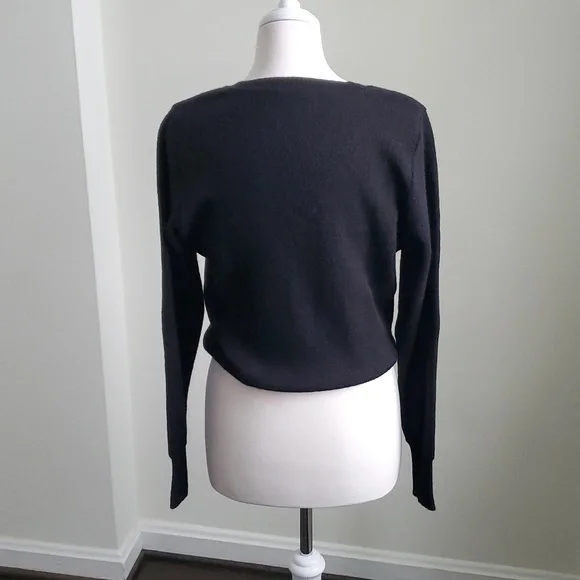 EUC Peruvian Connection 100% Alpaca Womens V-Neck Sweater In Black Sz Medium - Picture 3 of 6